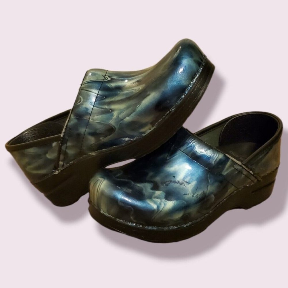 Dansko XP 2.0 Clog Womens Size 37 / 6.5 - 7 Blue Pearlescent Nursing Comfort